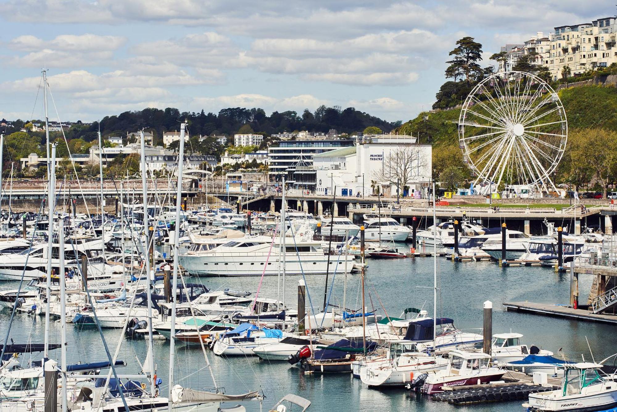 Sovereign House - Close To Harbour With Parking トーキー エクステリア 写真